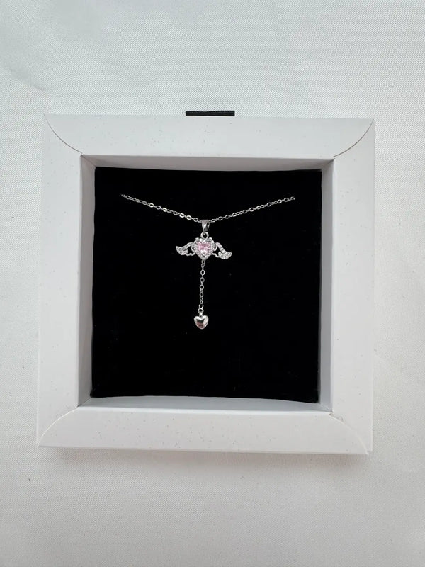 Kanatlı Kalpli Kolye